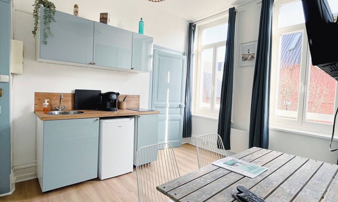 Dunkerque Centre Apartment | The blue cocoon