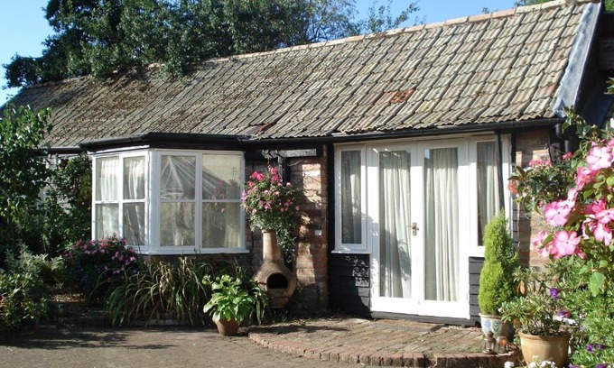Fen Stanton Bed & Breakfast | The Blue Cow