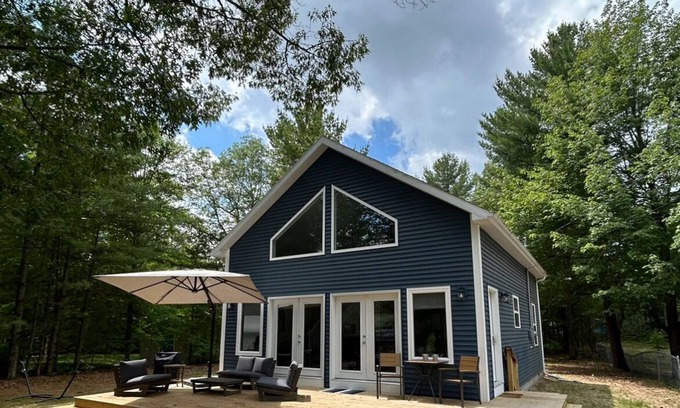 Oscoda House | The Blue Elk - Lake Huron Views & Beach Access
