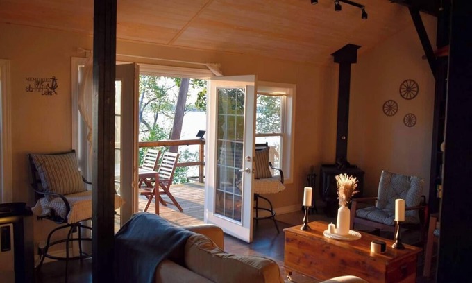 Roseneath Cottage | The Blue Heron Cottage