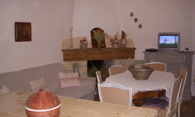 Sassari House | The blue holiday home of La Pervinca
