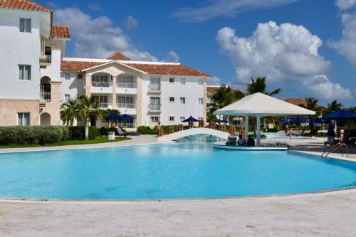 Dominicus Apartment | The blue lagoon of the Caribbean Sea. Velero 205.Cadaques Caribe