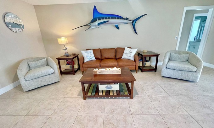 Navarre House | The Blue Marlin