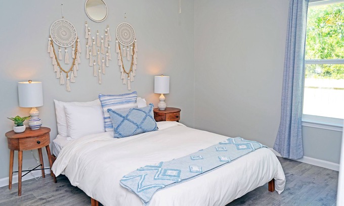 Southeast Pensacola House | The Blue Pearl★6min to Downtown
