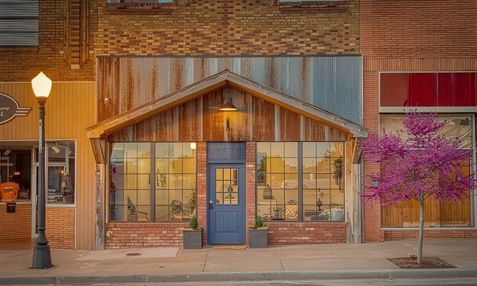 Elk City Hotel | The Bluebird Jessie Room: A Route 66 Historic Downtown Renovation