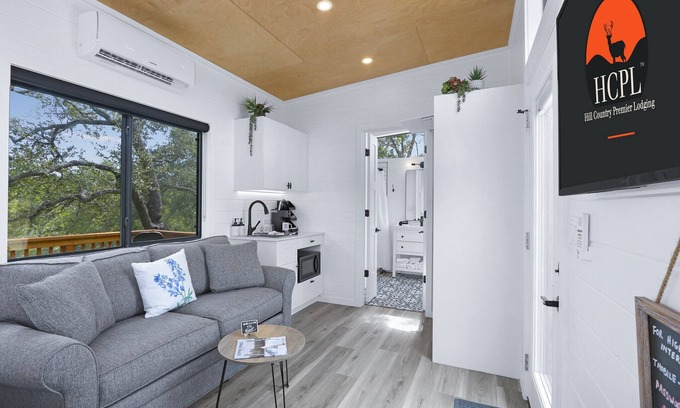 Dripping Springs Cottage | The Bluebonnet at Harrod's Hill Country Hideaway