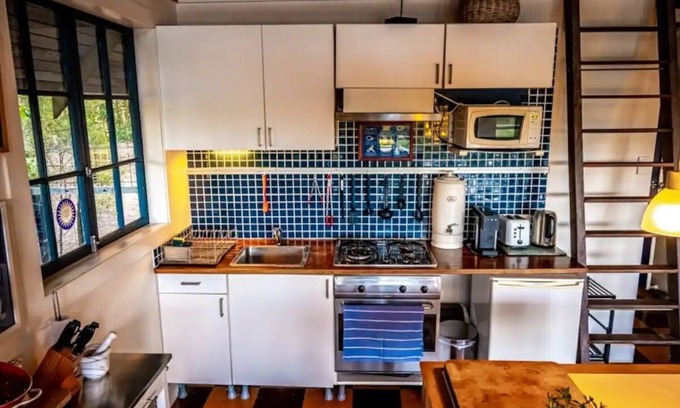 Ravensbourne Cottage | The Boathouse fabulous weekends on Cloudlake.