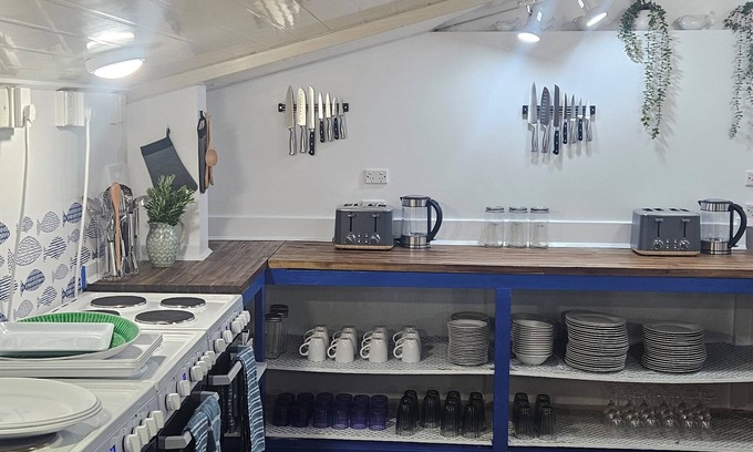 Picton Hotel | The Boathouse Lodge