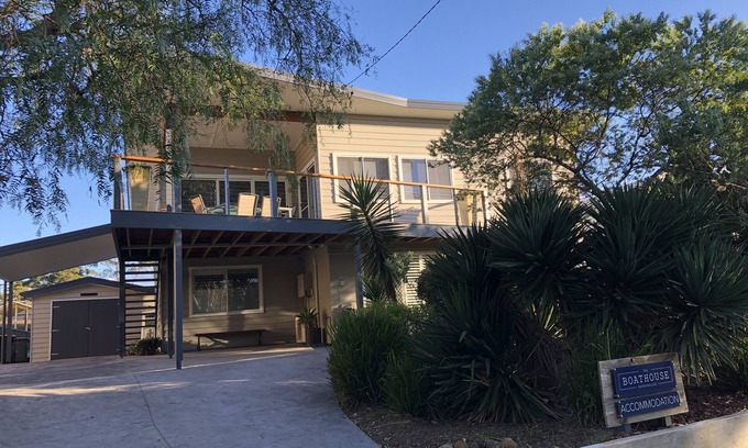 Narrawallee Apartment | The Boathouse Narrawallee - Studio & Boatshed