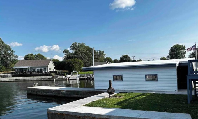 Limerick House | The Boathouse: Peaceful lakefront home with protective boathouse.