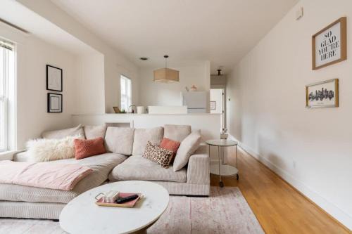 Mississippi District Apartment | The Bohemian Spirit - Live Music, Eateries & Bars