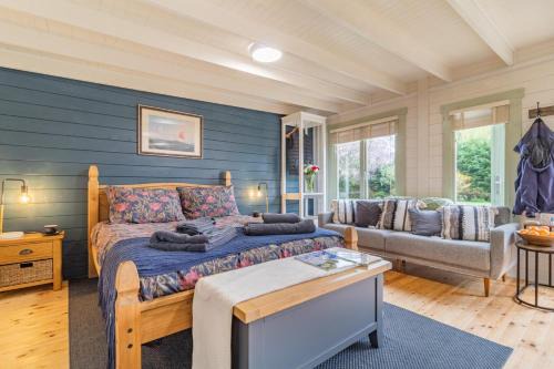 Sculthorpe House | The Bollard at the Anchorage