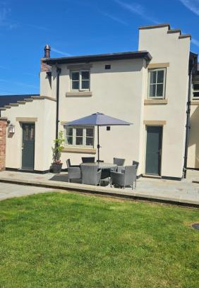 Lytham St. Anne's House | The Bothy Cottage