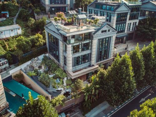 Jiang Bei House | The Boutique Hotel with Authentic Antique Collection & Suzhou Garden