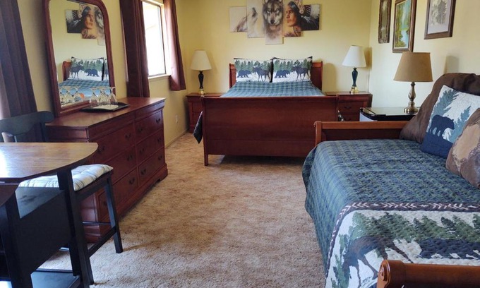 Squaw Valley Bed & Breakfast | The Branded Calf Bed & Breakfast