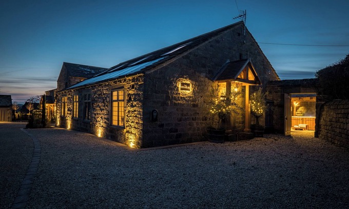 North Rigton Cottage | THE BREW HOUSE, pet friendly, luxury holiday cottage in Harrogate