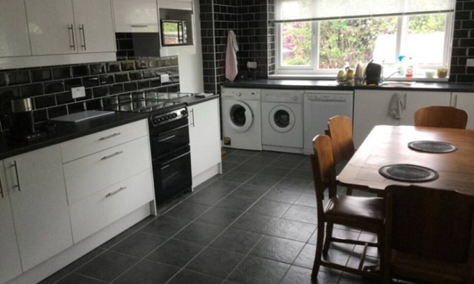 Houghton le Spring House | The Briar Rose. Holiday Cottage