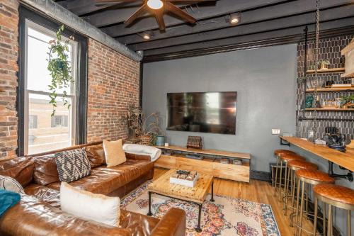 Blanchester House | The Brick Dachshund - Chic for 9