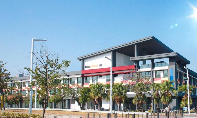 Puzi Hotel | The Brick Hotel