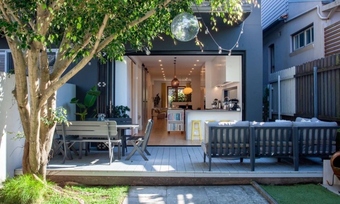 Bronte House | The Bronte Breeze - Hosted by L'Abode