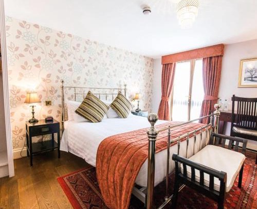Hundall Hotel | The Bubble Inn Hotel