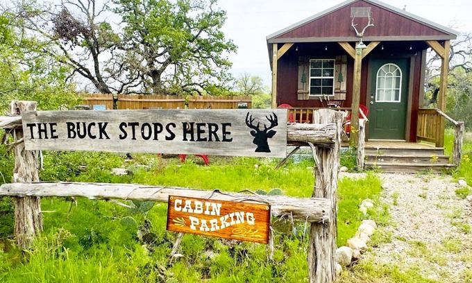 Voca Cabin | The Buck Stops Here - Castell Cabin - Sleeps 4