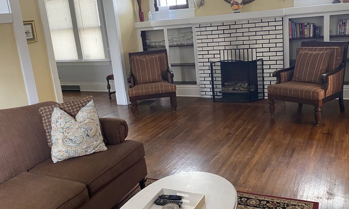 North Buffalo House | The Buffalo Family House