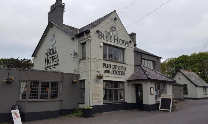 Valley House | The Bull Hotel