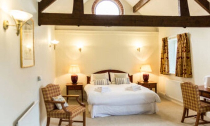 Rippingale Hotel | The Bull Inn