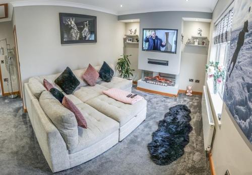 Lumbutts House | The bungalow at Phoenix Court