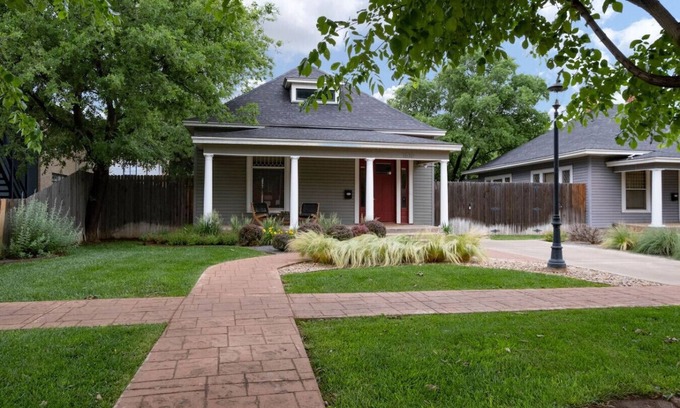 Amarillo House | The Bungalow in Amarillo