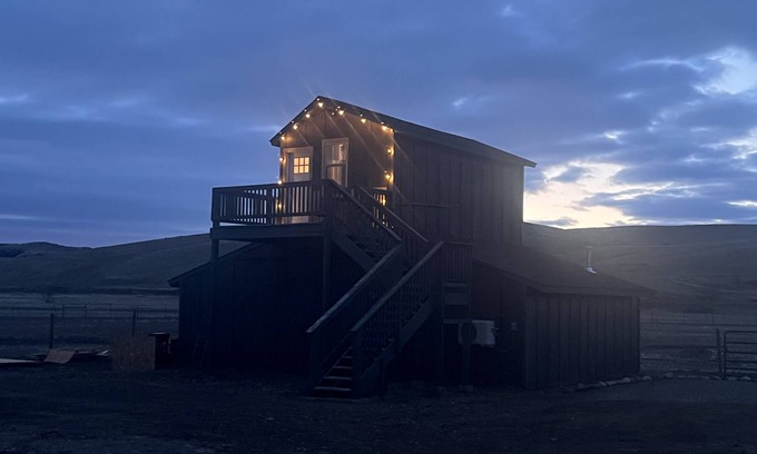 Three Forks House | The Bunkhouse Farm Stay near Madison River!