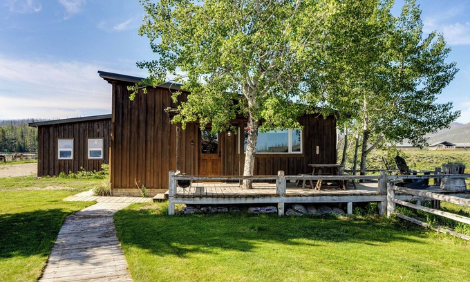 Sublette County Cabin | ‘The Bunkhouse’ in Bondurant: Pet Friendly
