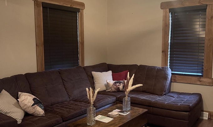 Avella House | The Bunkhouse