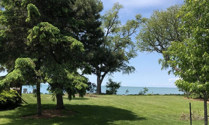 Leamington House | The Bunkie on Lake Erie
