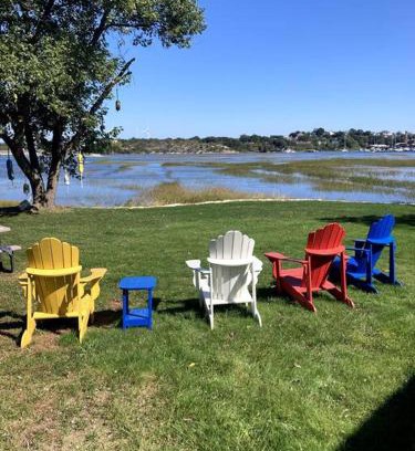 Gloucester House | The Buoys