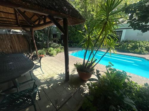 Komani Cabin | The Burrough Guest Lodge