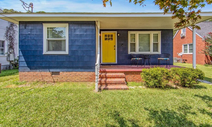 Terry Sanford Apartment | The Buzz Inn I