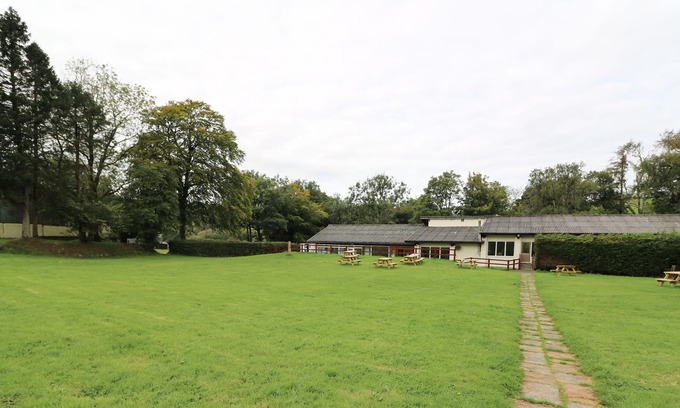 Llandysul Cottage | THE BYRE, pet friendly, character holiday cottage in Llandysul