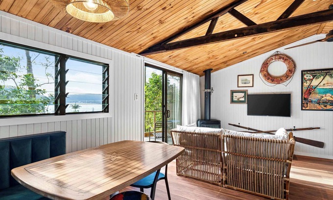 Pretty Beach Central Coast Cabin | The Cabin by Coast Hosting