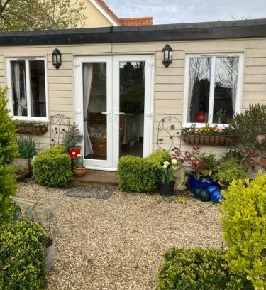 Great Hockham House | The Cabin