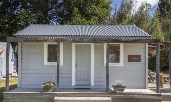 Twizel Cabin | The Cabin Omahau Downs