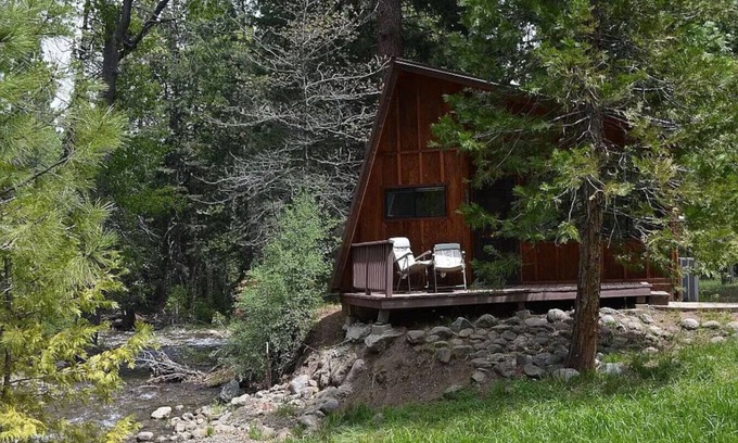 Susanville Cabin | The Cabin - Summertime Breezes