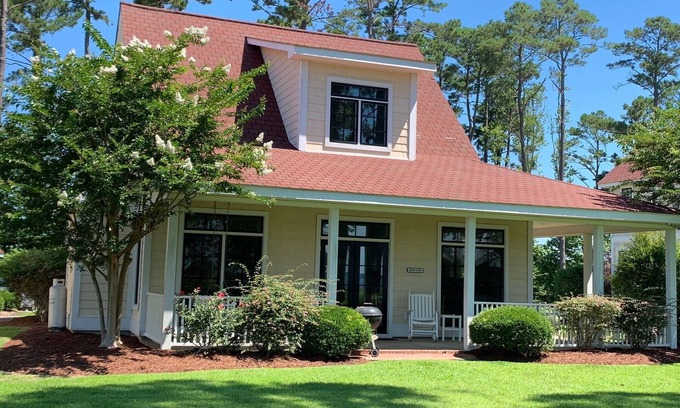 Hobucken House | The Cala Lily: A Luxury Water Access River Beach Home with Wraparound Porch