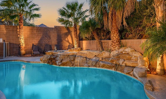 Paradise Hills House | The Calvert a Modern Oasis in Henderson NV