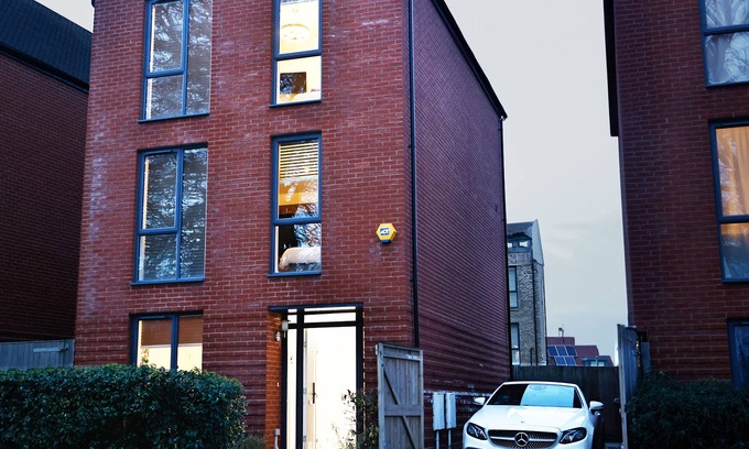 Coulsdon West House | The Cane Hill Estate | by HM®