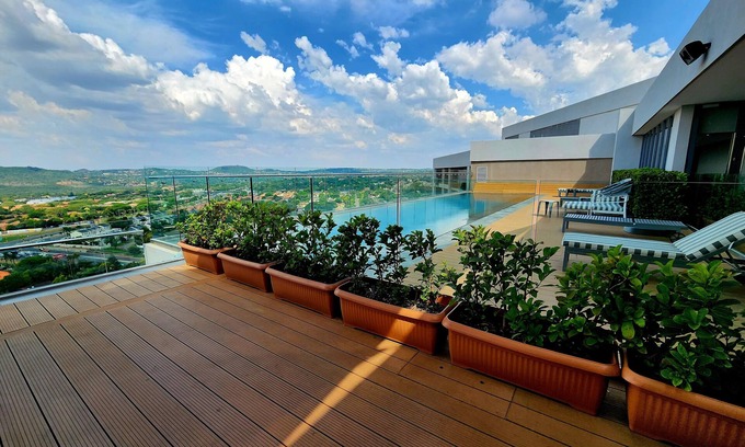 Menlyn Apartment | The Capital Trilogy, Sun Time Square, Unit 1008, 10th floor