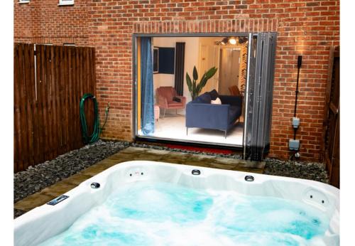 Middlesbrough House | The Captain's Compass