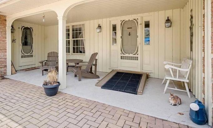 Severn House | The Captains Lake House