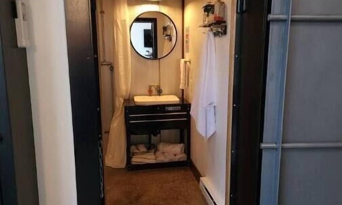 Shullsburg House | The Car Wash Inn A Unique Stay